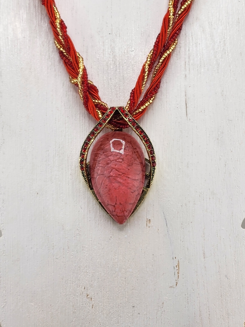 19in To 21in AdjustableRed Teardrop Pendant Necklace – 0593